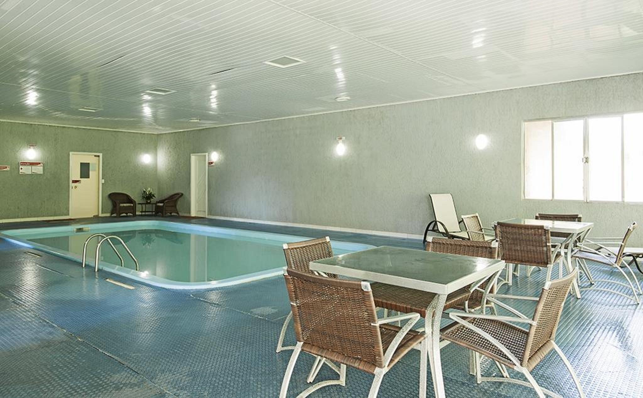 Galo Vermelho Hotel
