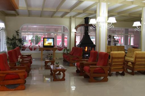 Galo Vermelho Hotel